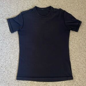 Lululemon 5 year black basic tee men’s small
